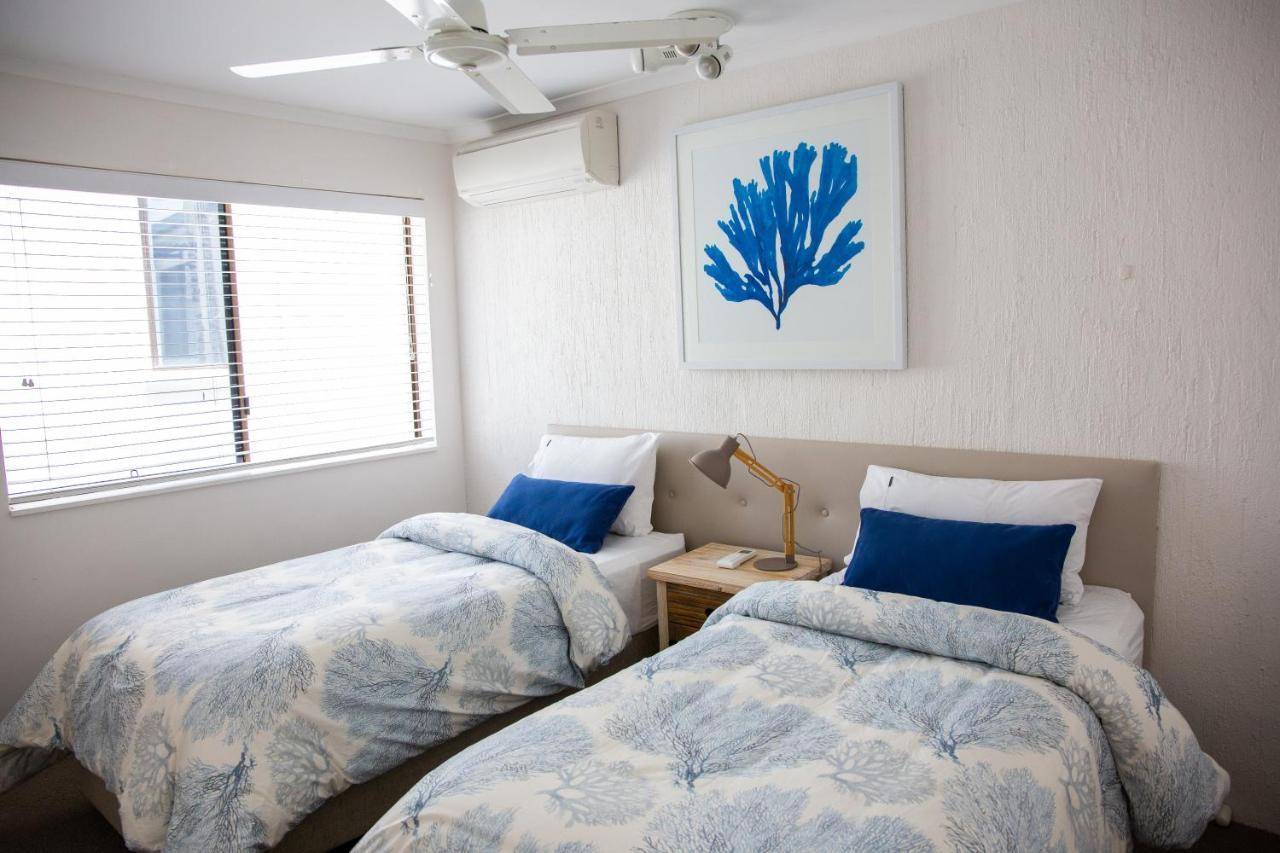 Apartment 2 Bedroom Renovated Townhouse, Walk To Noosa River *