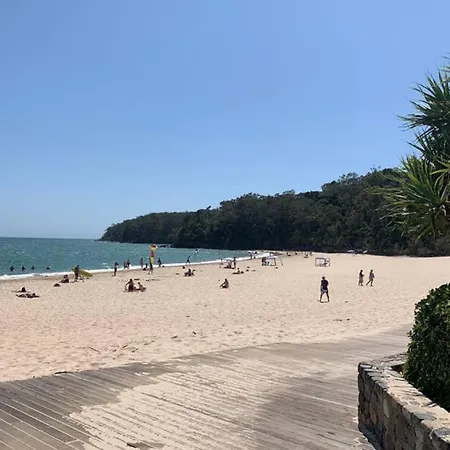 2 Bedroom Renovated Townhouse, Walk To Noosa River Noosaville Exterior photo